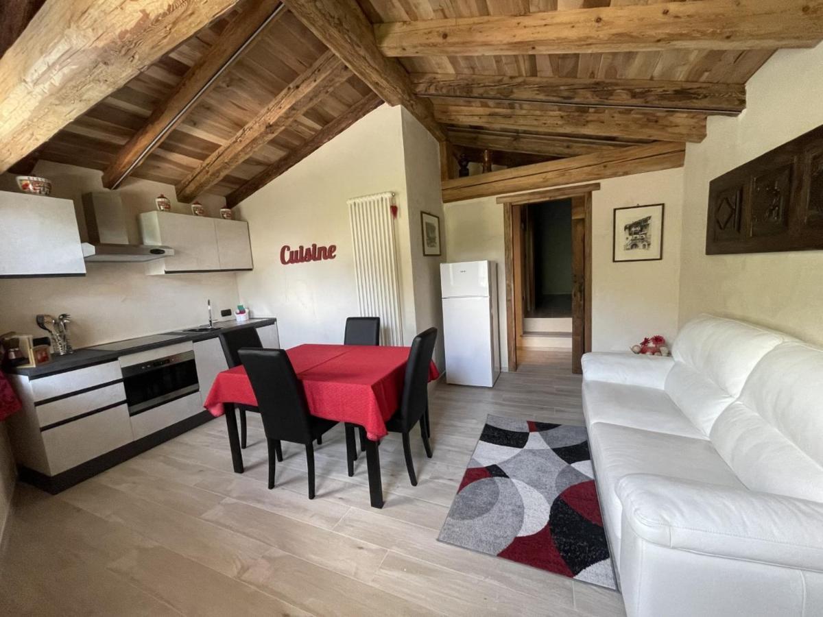 Profumo Di Legno Lägenhet Aosta Exteriör bild