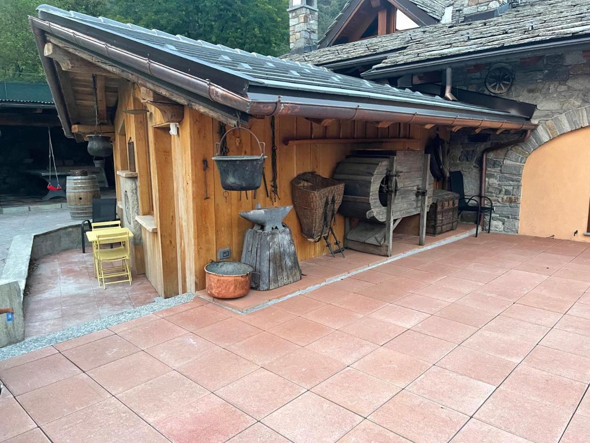 Profumo Di Legno Lägenhet Aosta Exteriör bild